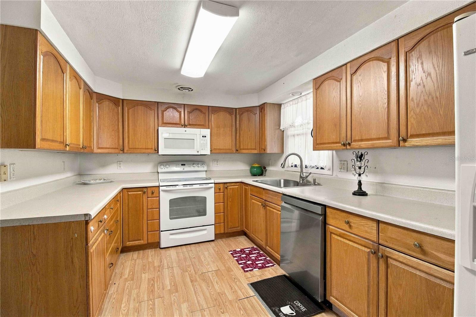 2127 SHAWNEE ST — photo 12