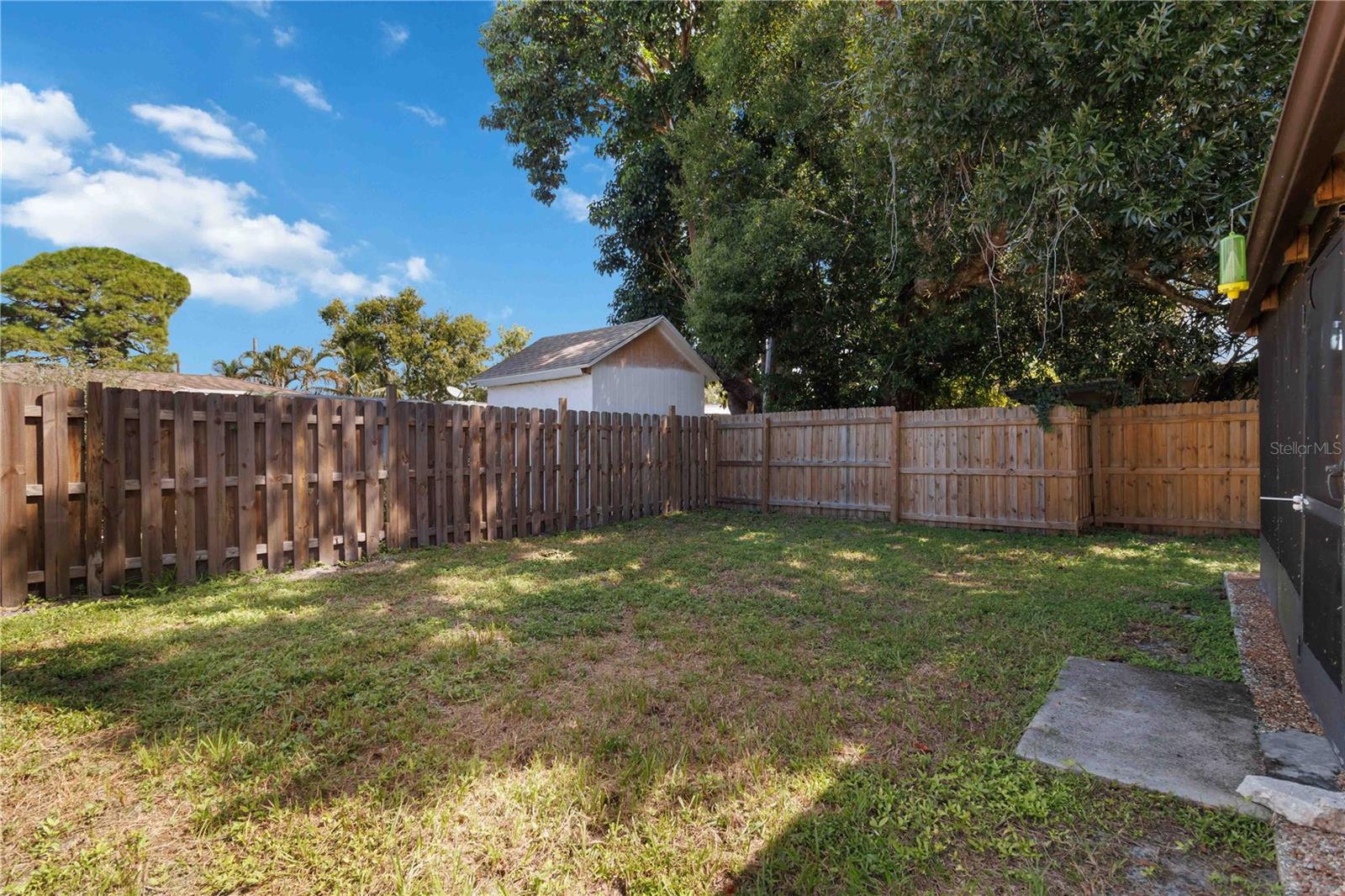 2127 SHAWNEE ST — photo 28