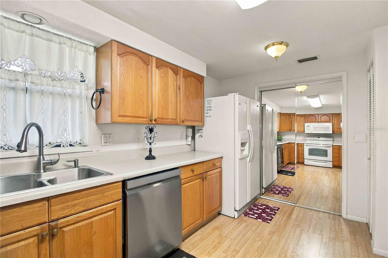 2127 SHAWNEE ST — photo 13