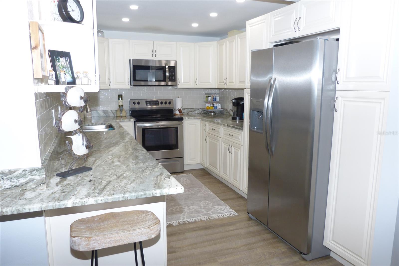 2700 BAYSHORE BLVD #11-105 — photo 10