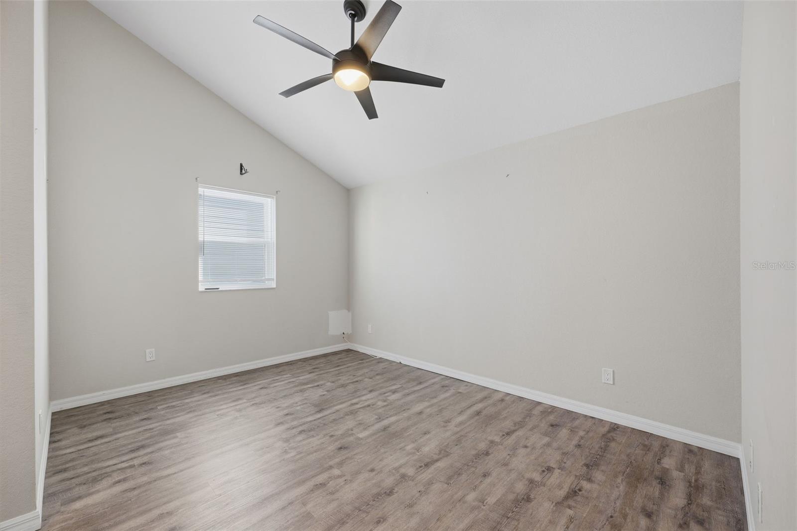 1264 PIERCE ST — photo 34