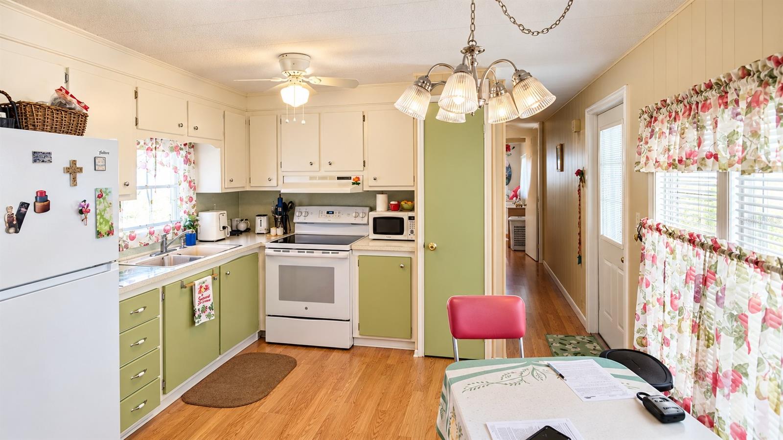 3517 TIKI DR — photo 7