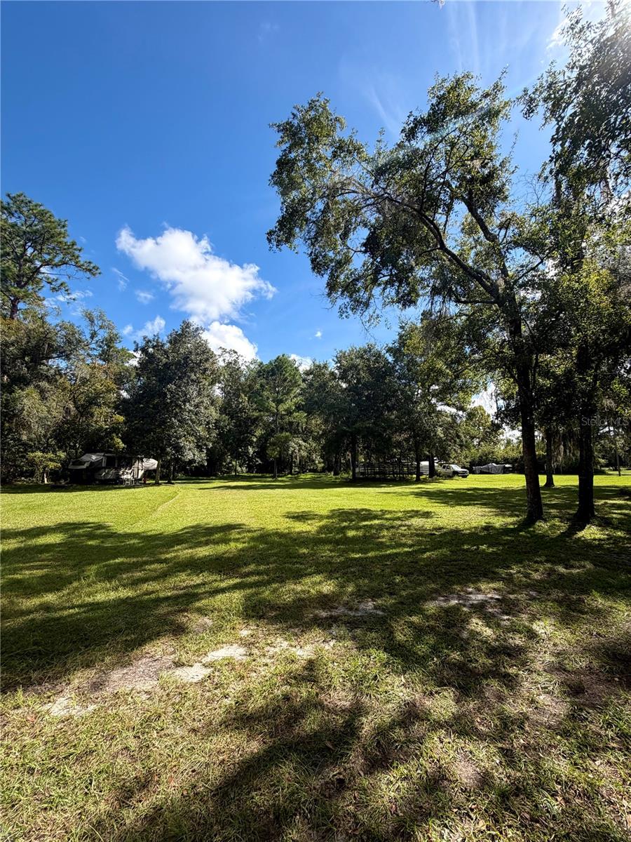 UNASSIGNED LOCATION RE — photo 17