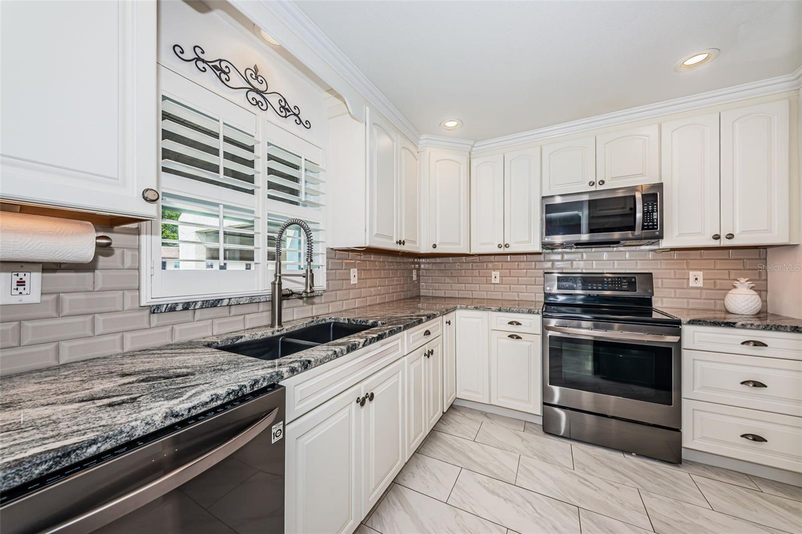 1100 E BAY DR #68 — photo 4