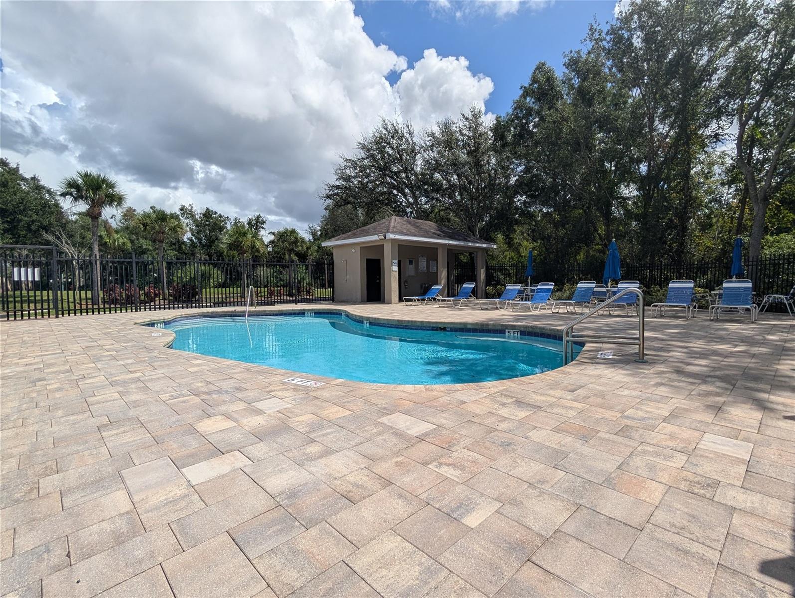 4321 DEERMONT CIR — photo 43
