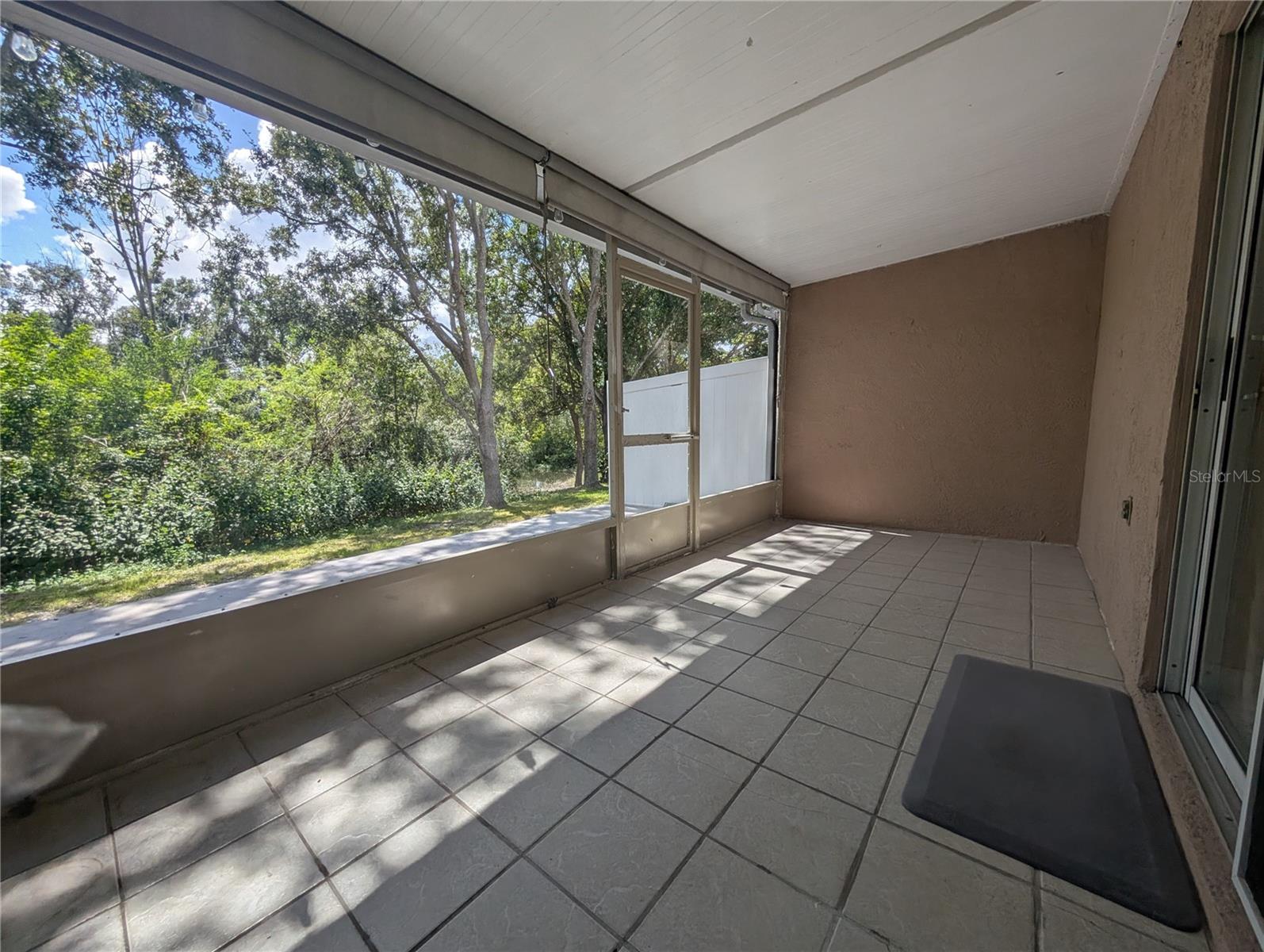 4321 DEERMONT CIR — photo 36