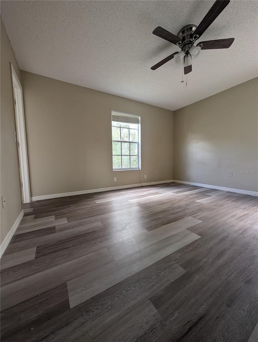 4321 DEERMONT CIR — photo 24