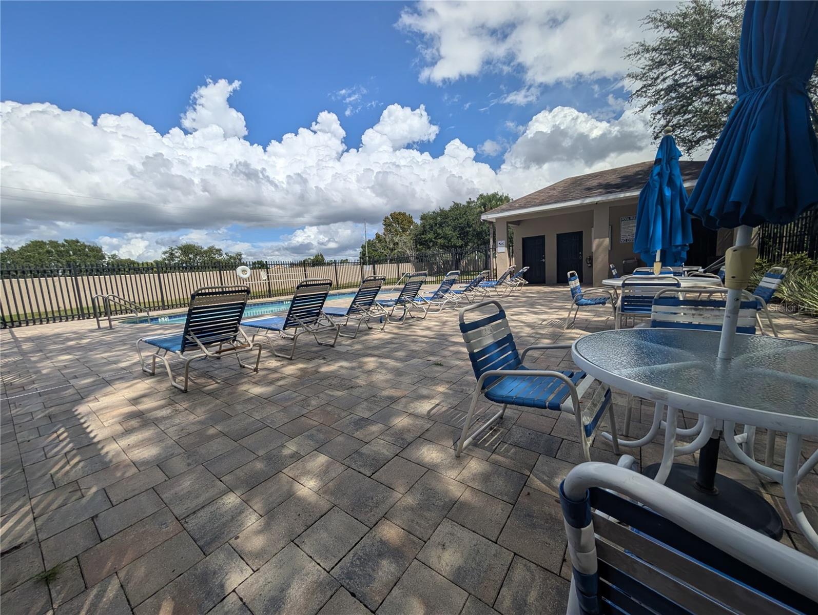 4321 DEERMONT CIR — photo 44