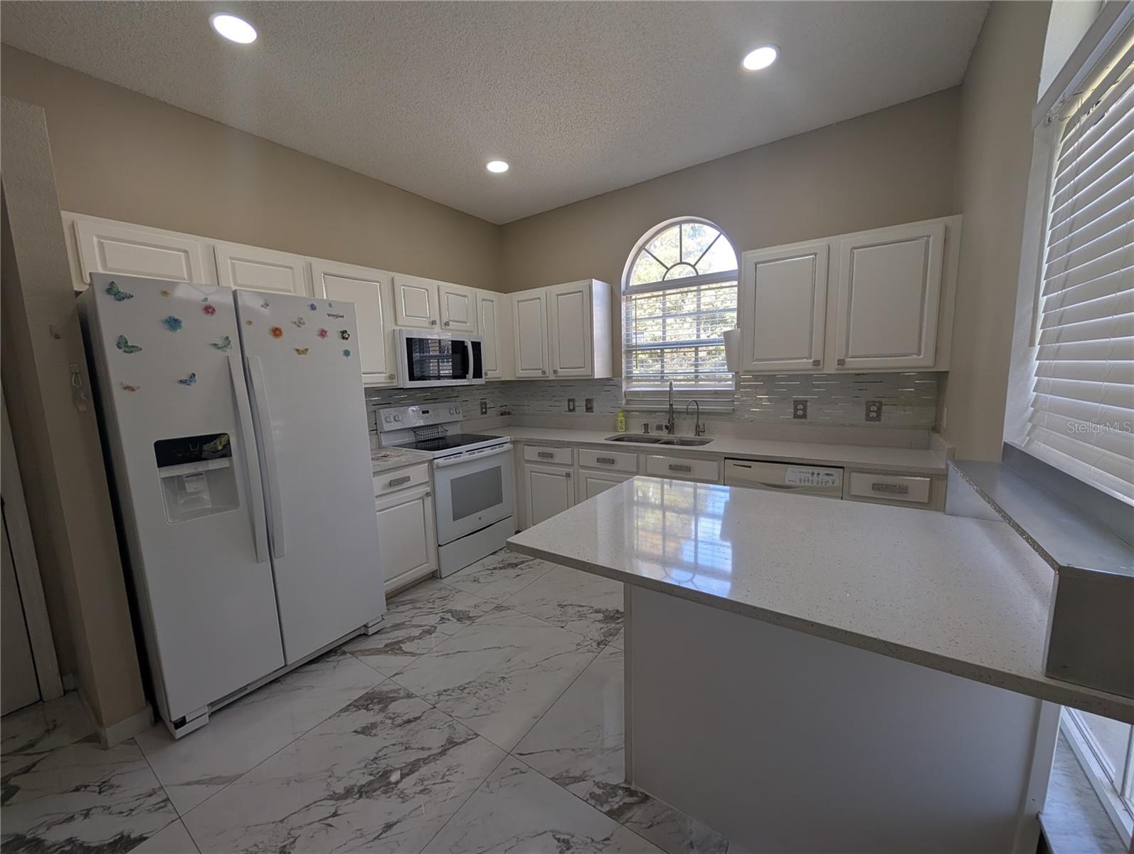 4321 DEERMONT CIR — photo 10