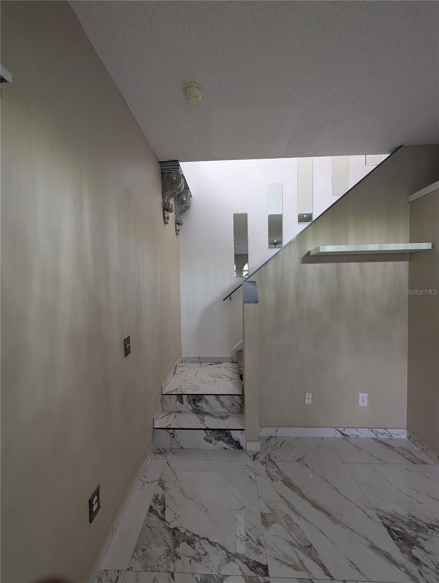 4321 DEERMONT CIR — photo 17