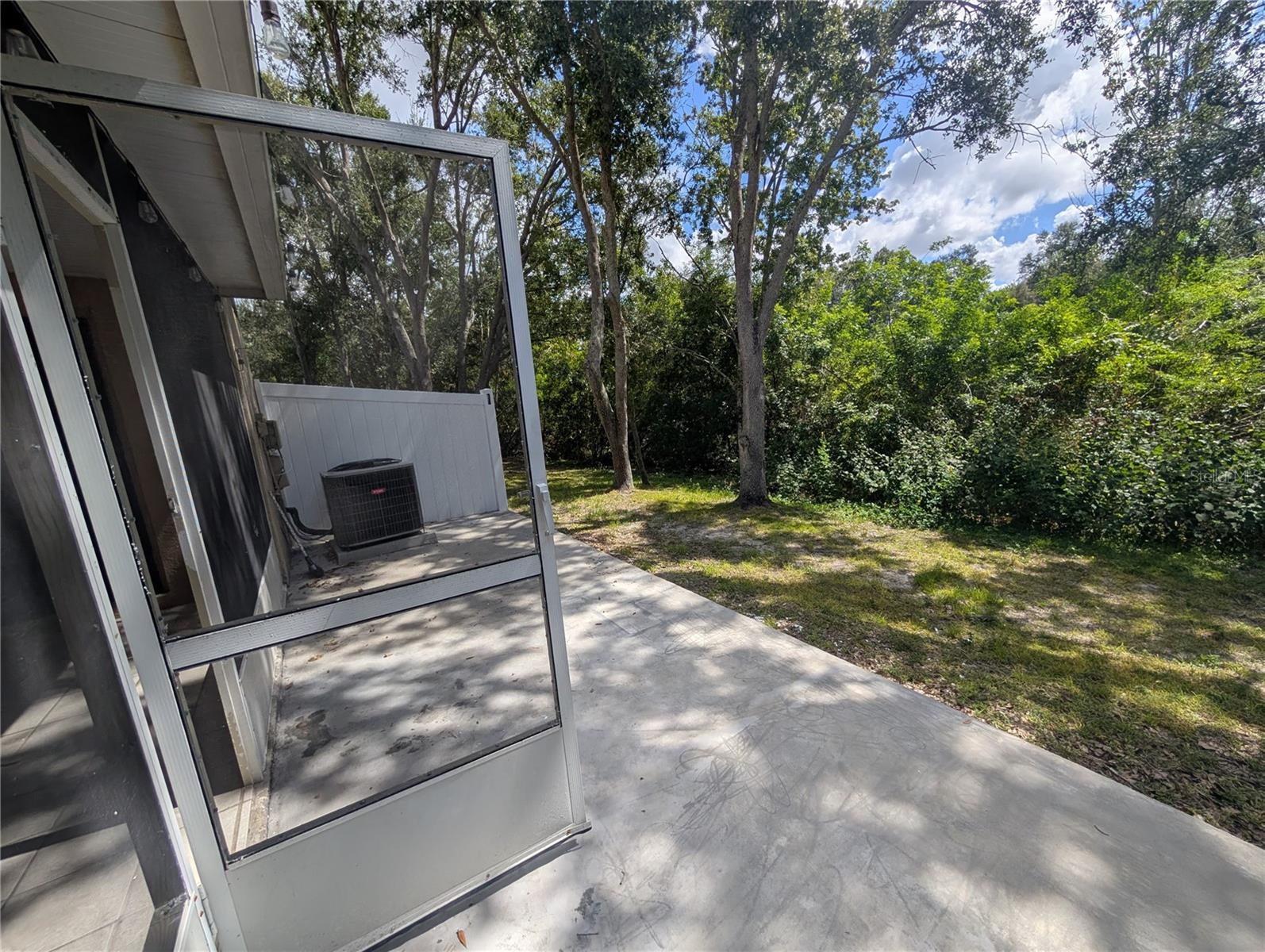 4321 DEERMONT CIR — photo 34