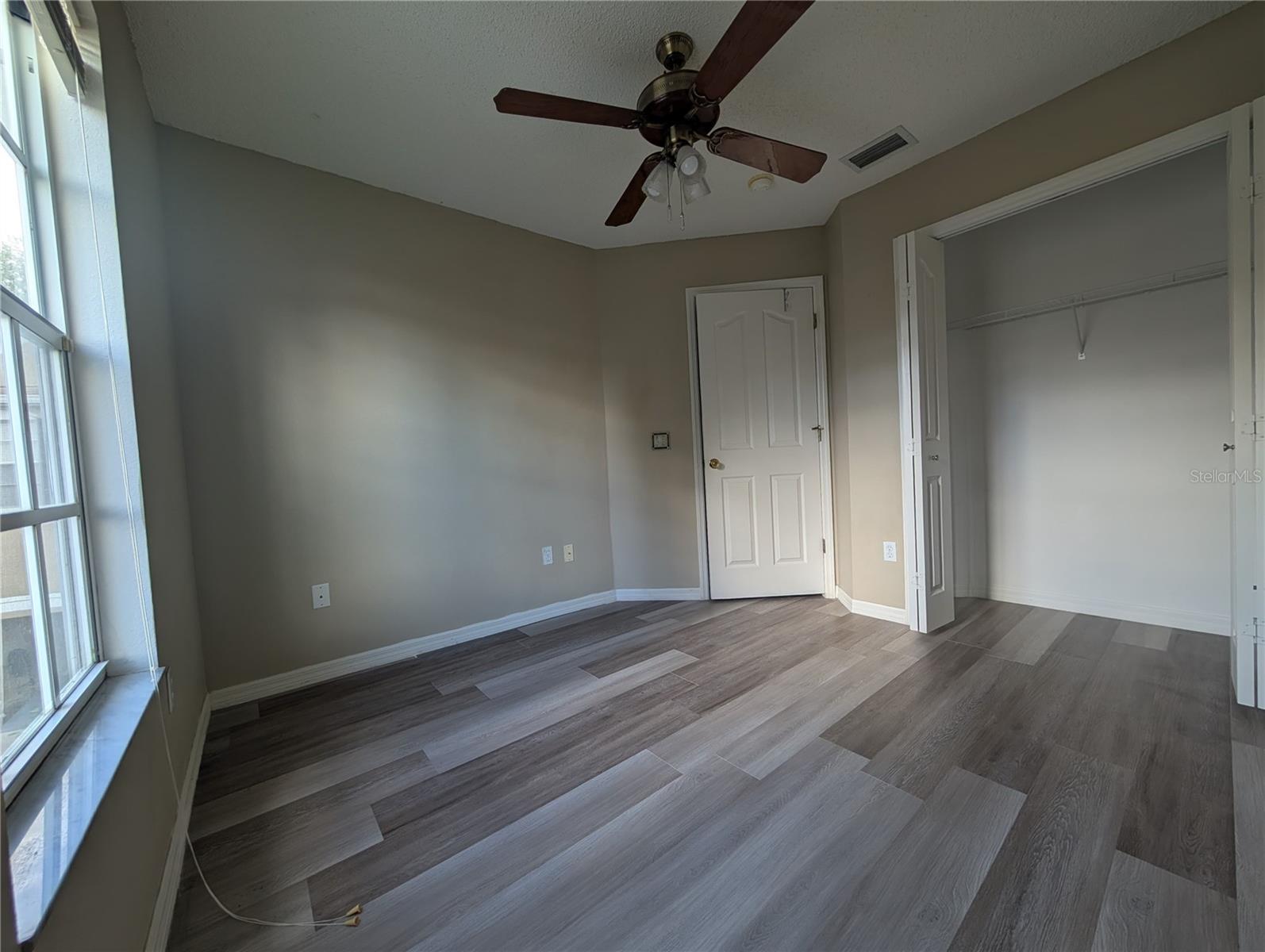 4321 DEERMONT CIR — photo 20