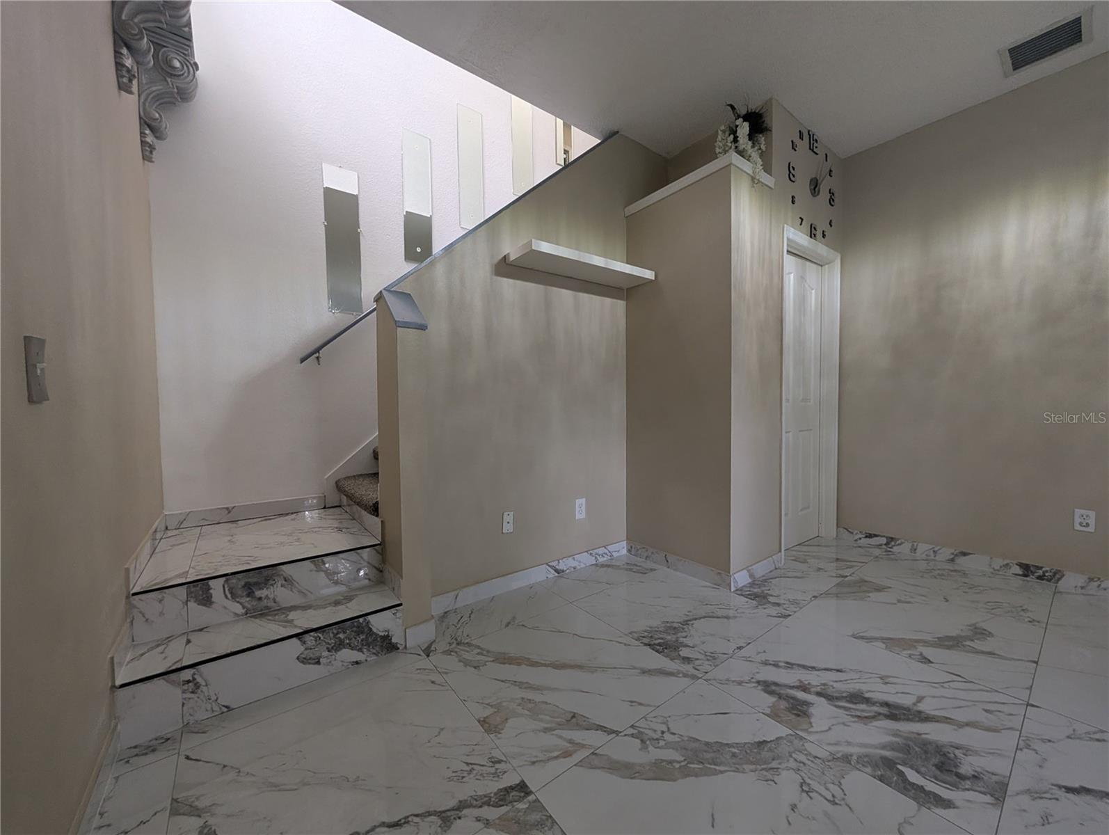 4321 DEERMONT CIR — photo 15