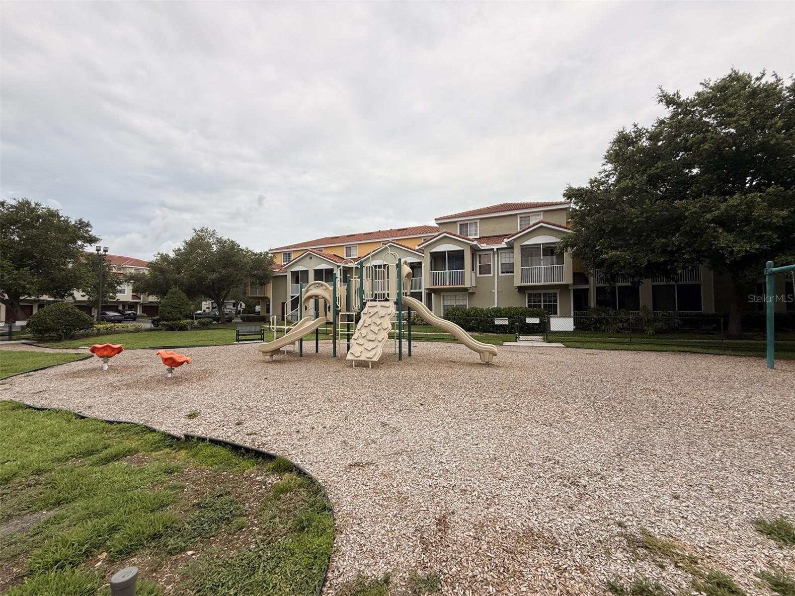 5701 BENTGRASS DR #18-104 — photo 31