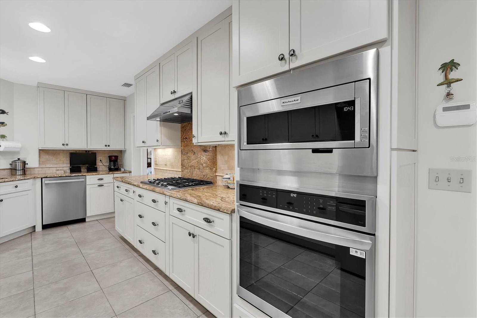 7106 PALM DR — photo 20