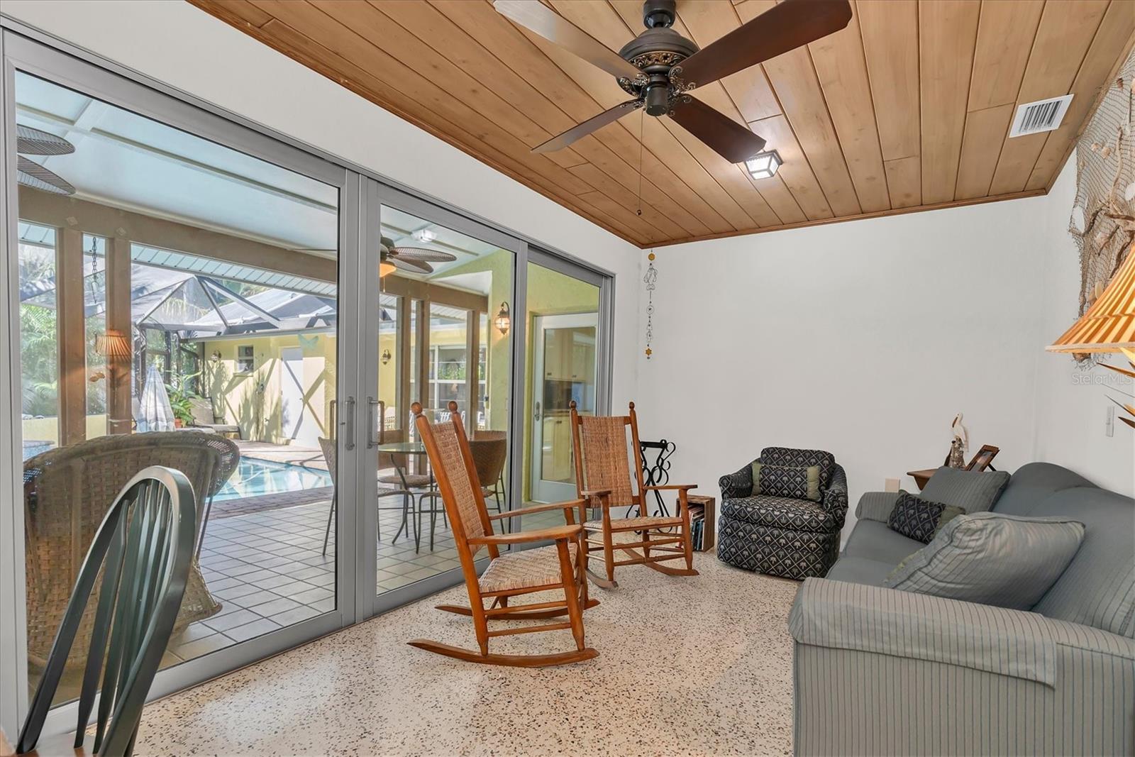 7106 PALM DR — photo 11