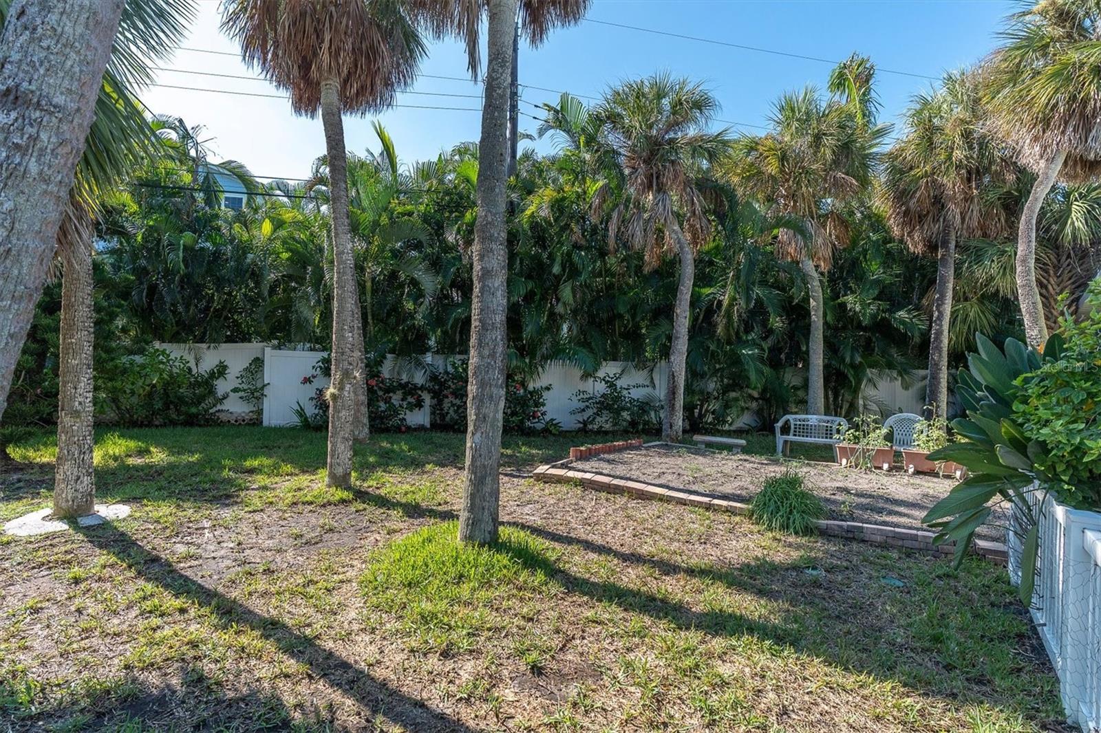 7106 PALM DR — photo 53