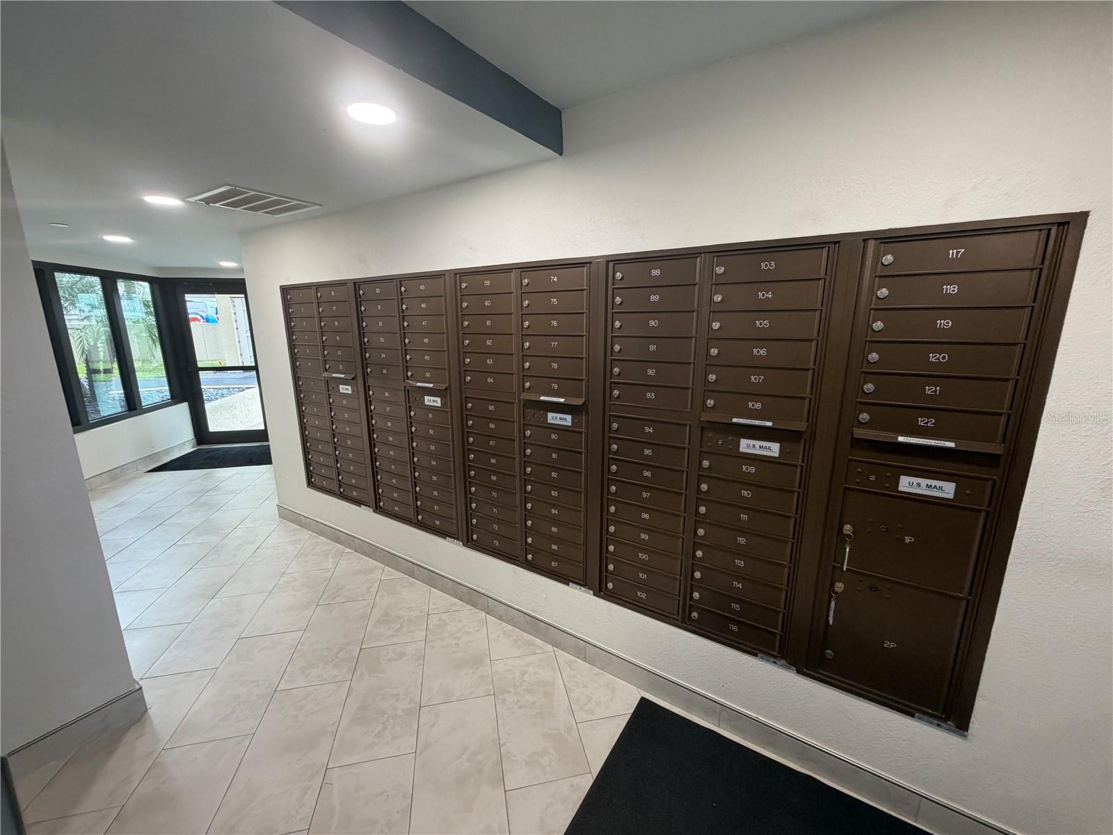 690 ISLAND WAY #912 — photo 41