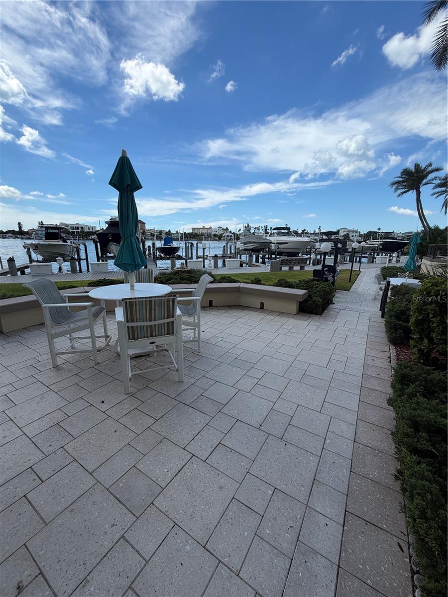 690 ISLAND WAY #912 — photo 44