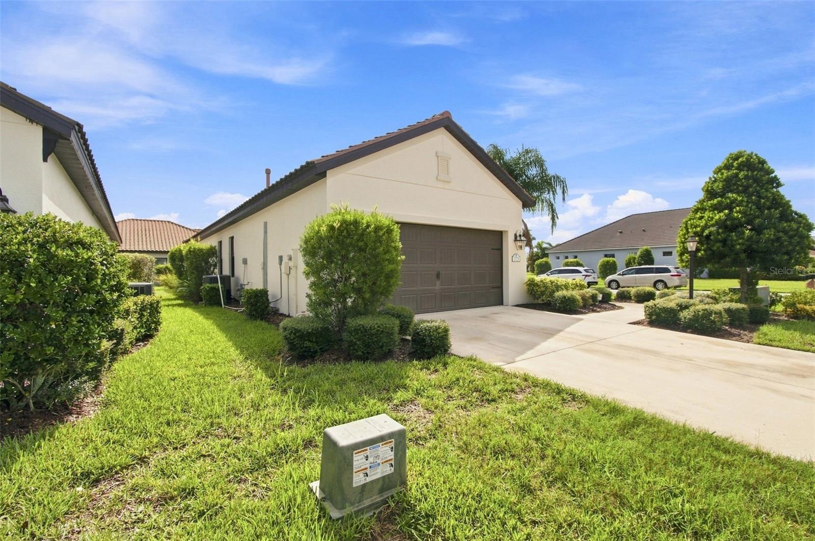 3723 AZURITE WAY — photo 40
