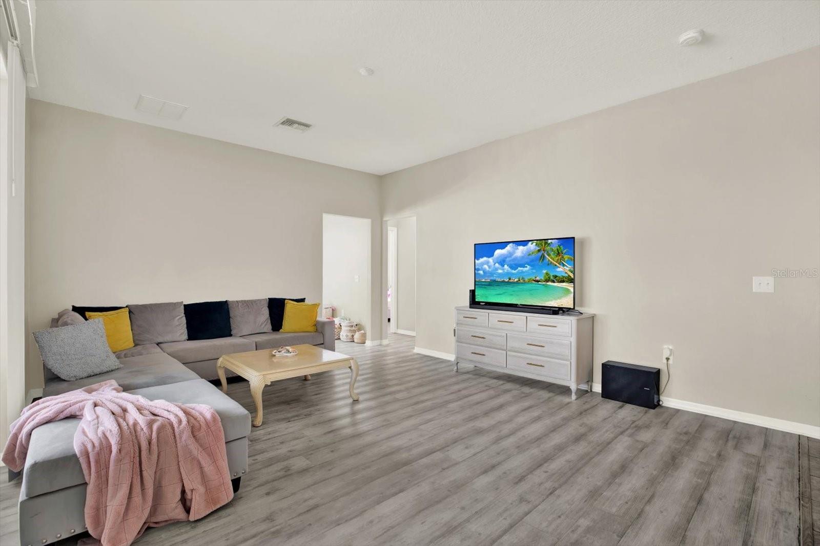 1605 AMARYLLIS CT — photo 14