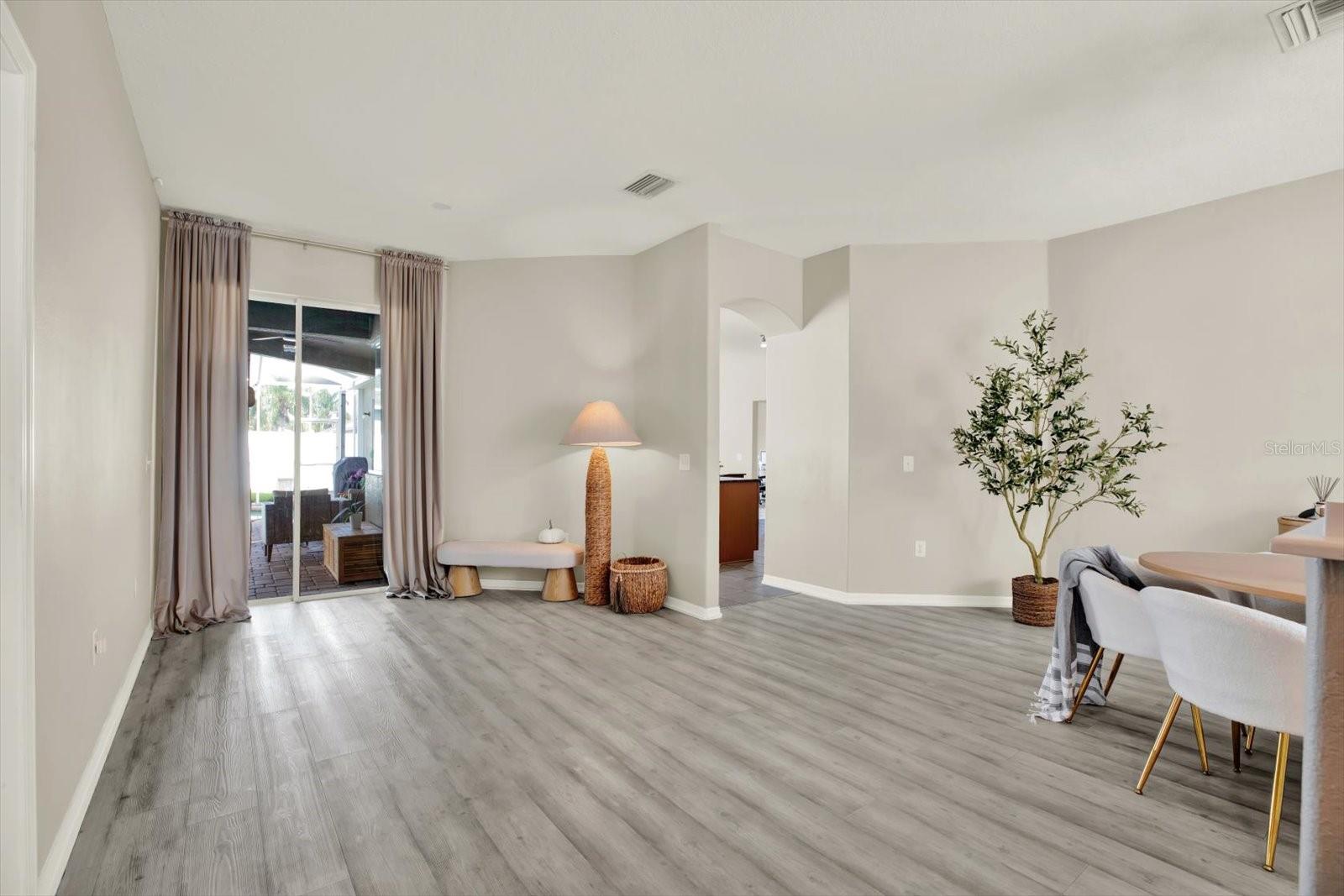 1605 AMARYLLIS CT — photo 7