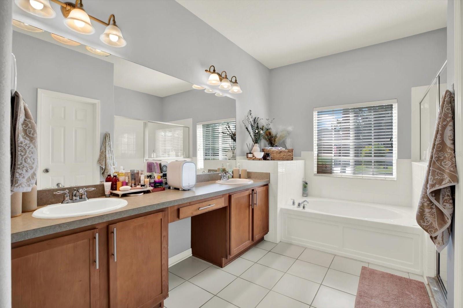 1605 AMARYLLIS CT — photo 12