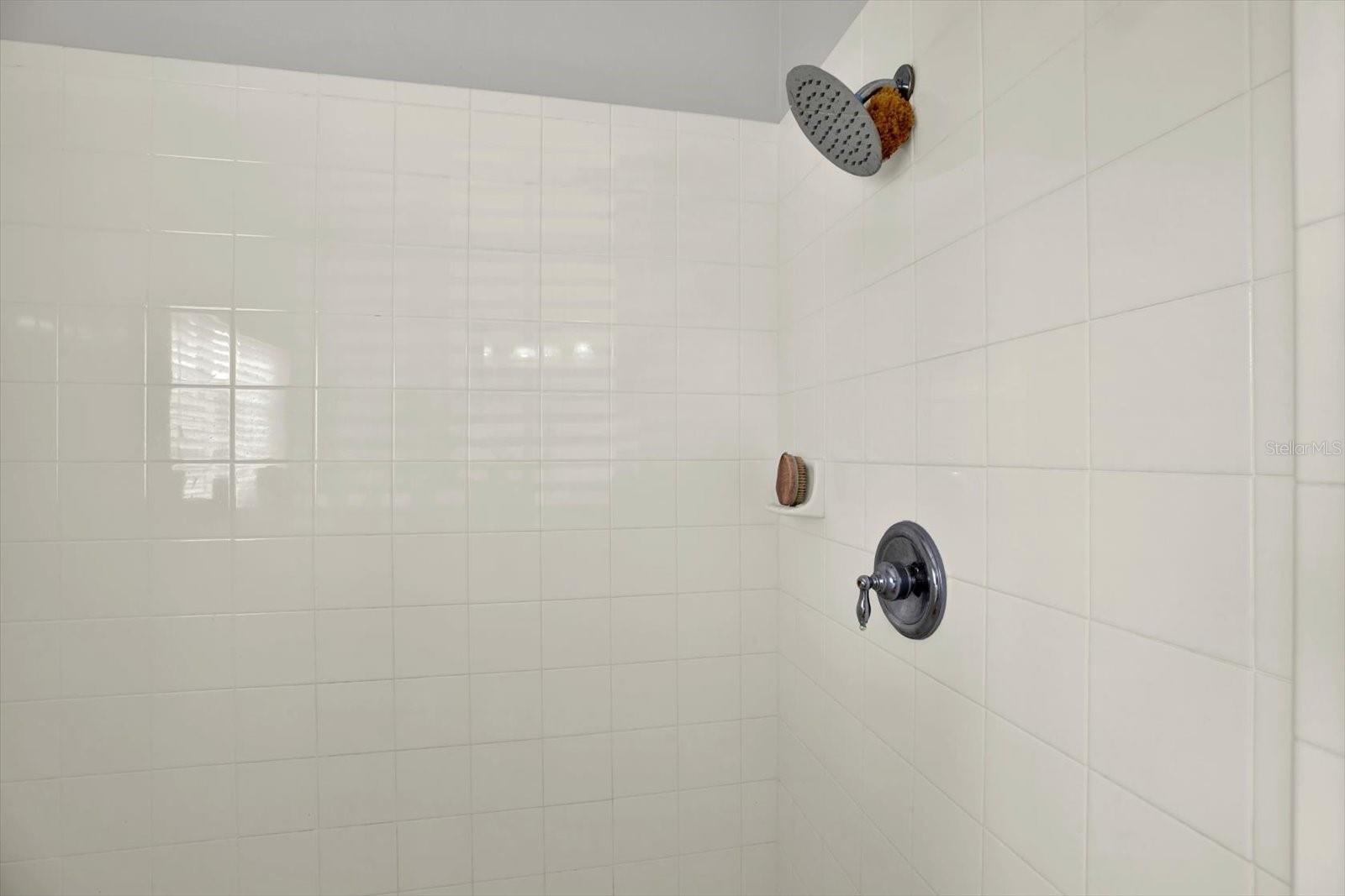 1605 AMARYLLIS CT — photo 13