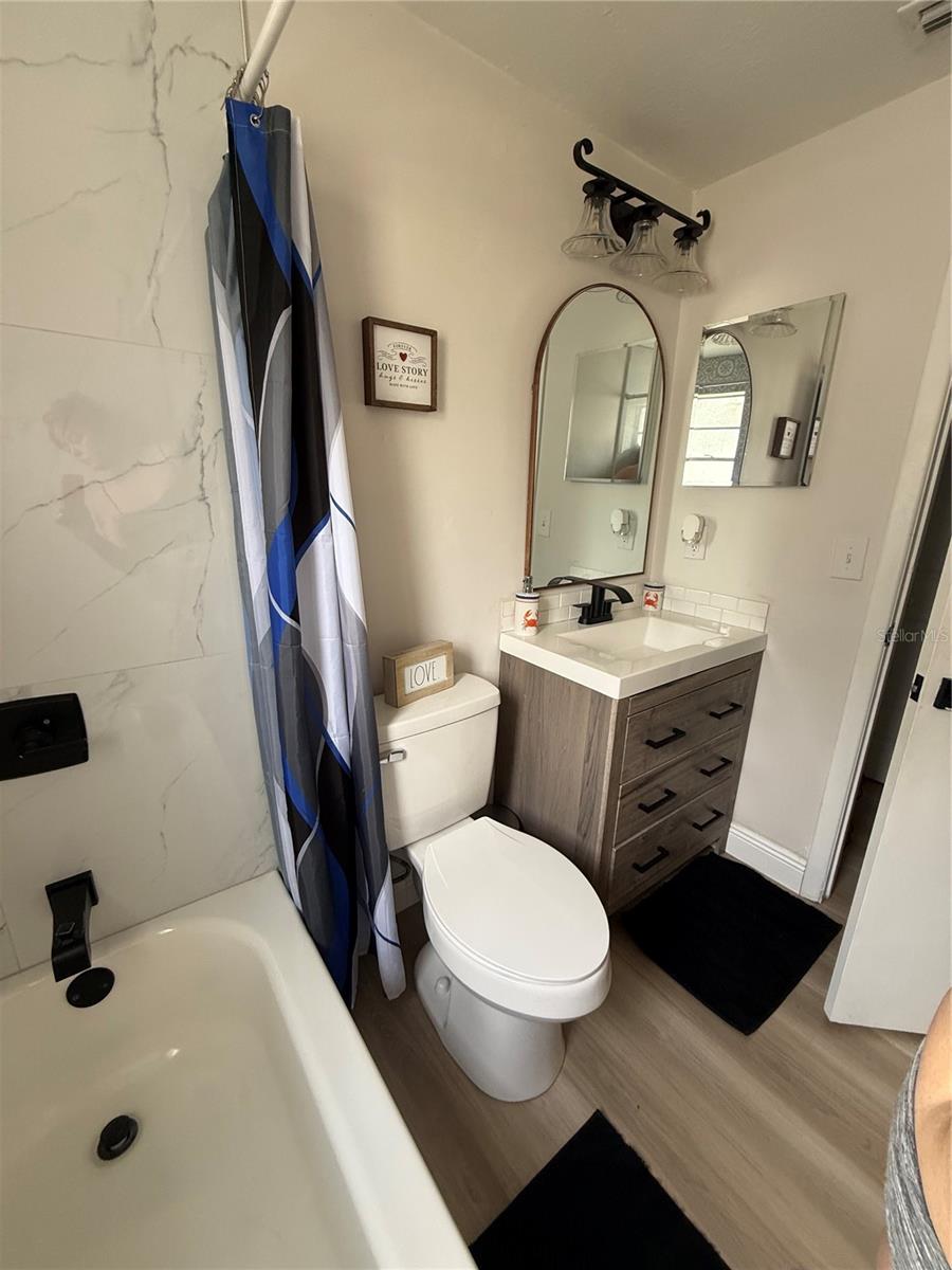 12418 QUEENSLAND LN — photo 15