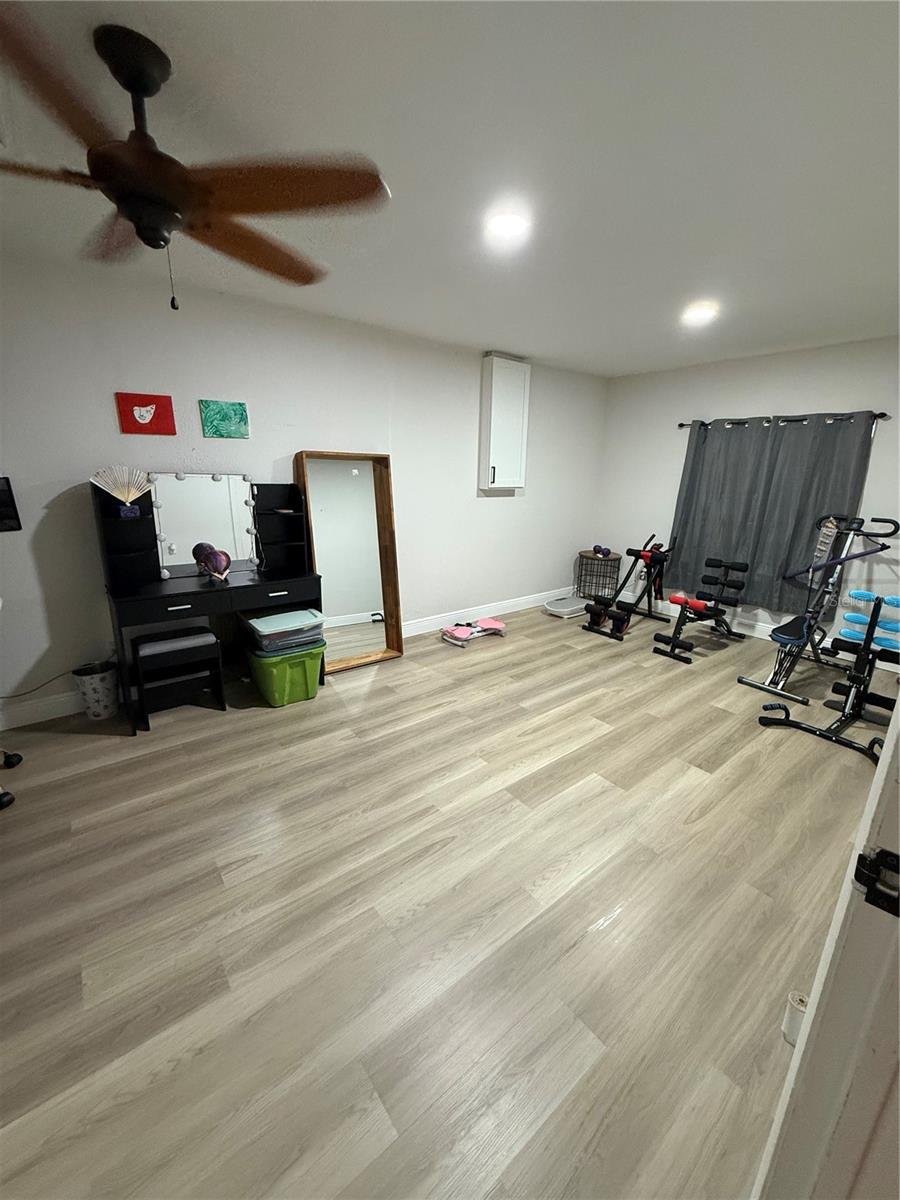 12418 QUEENSLAND LN — photo 12