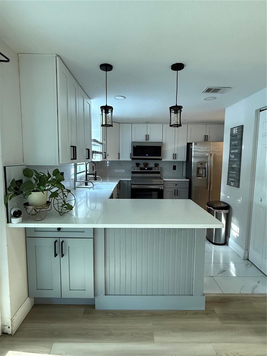 12418 QUEENSLAND LN — photo 4