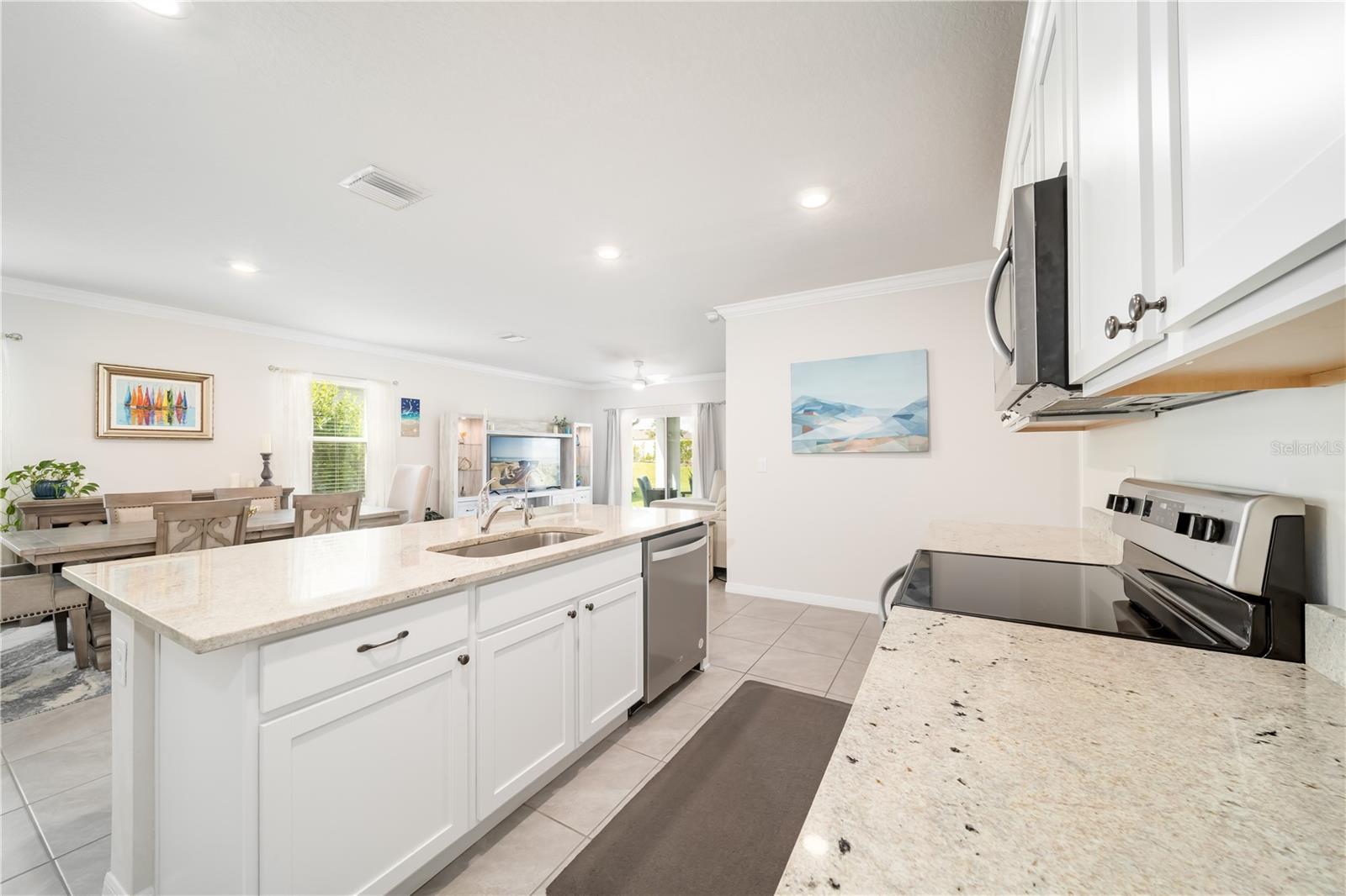 3343 HILLTOP CIR — photo 23