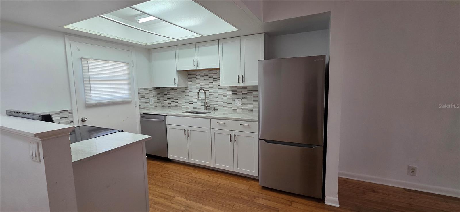 1433 S BELCHER RD #C13 — photo 2