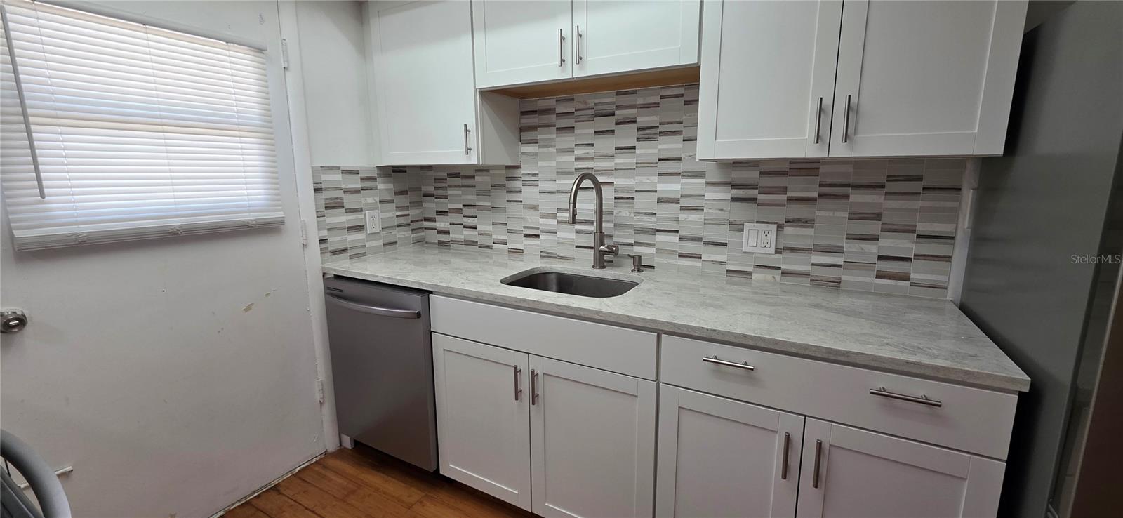 1433 S BELCHER RD #C13 — photo 3