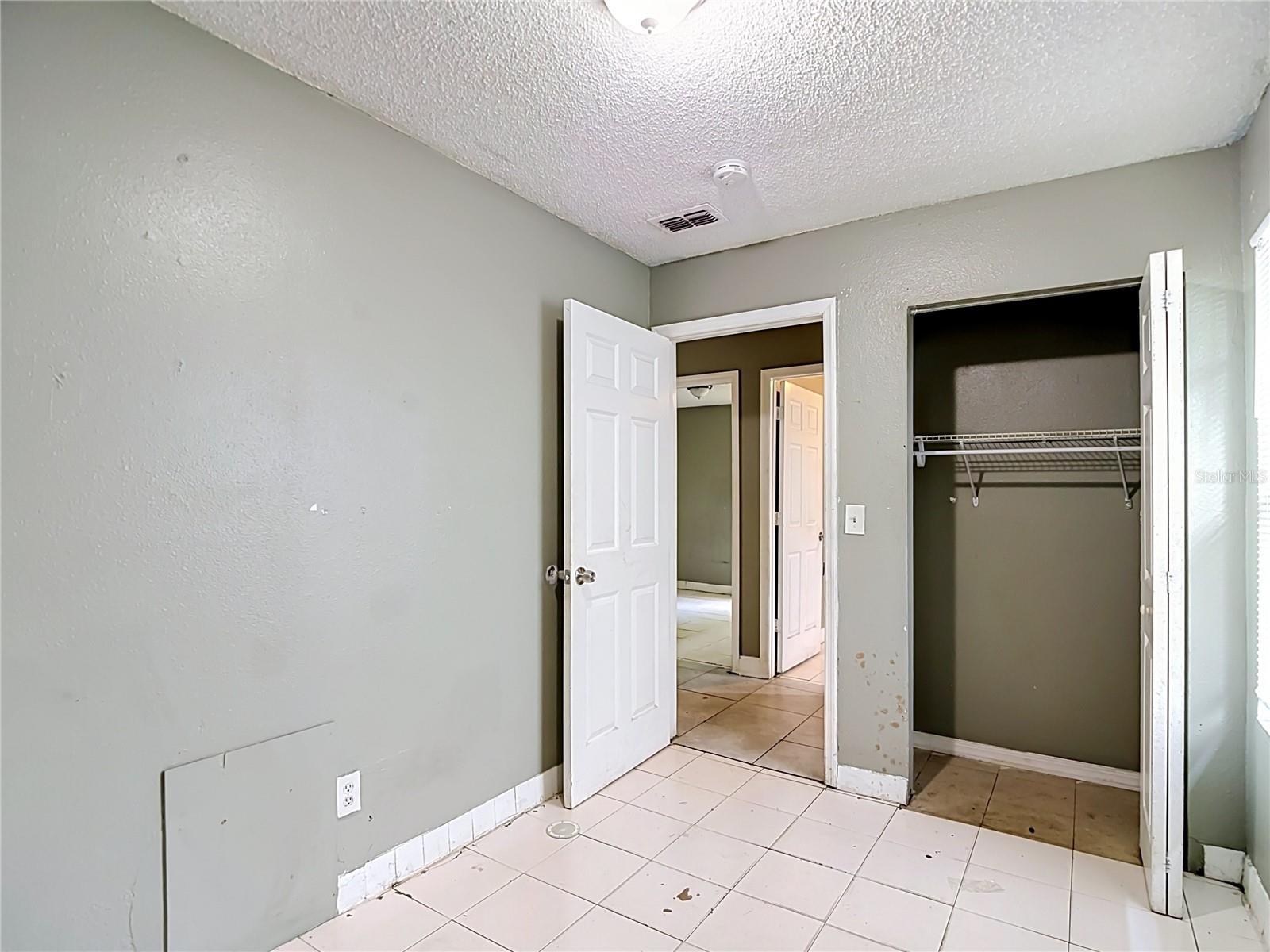 2705 E 22ND AVE — photo 18