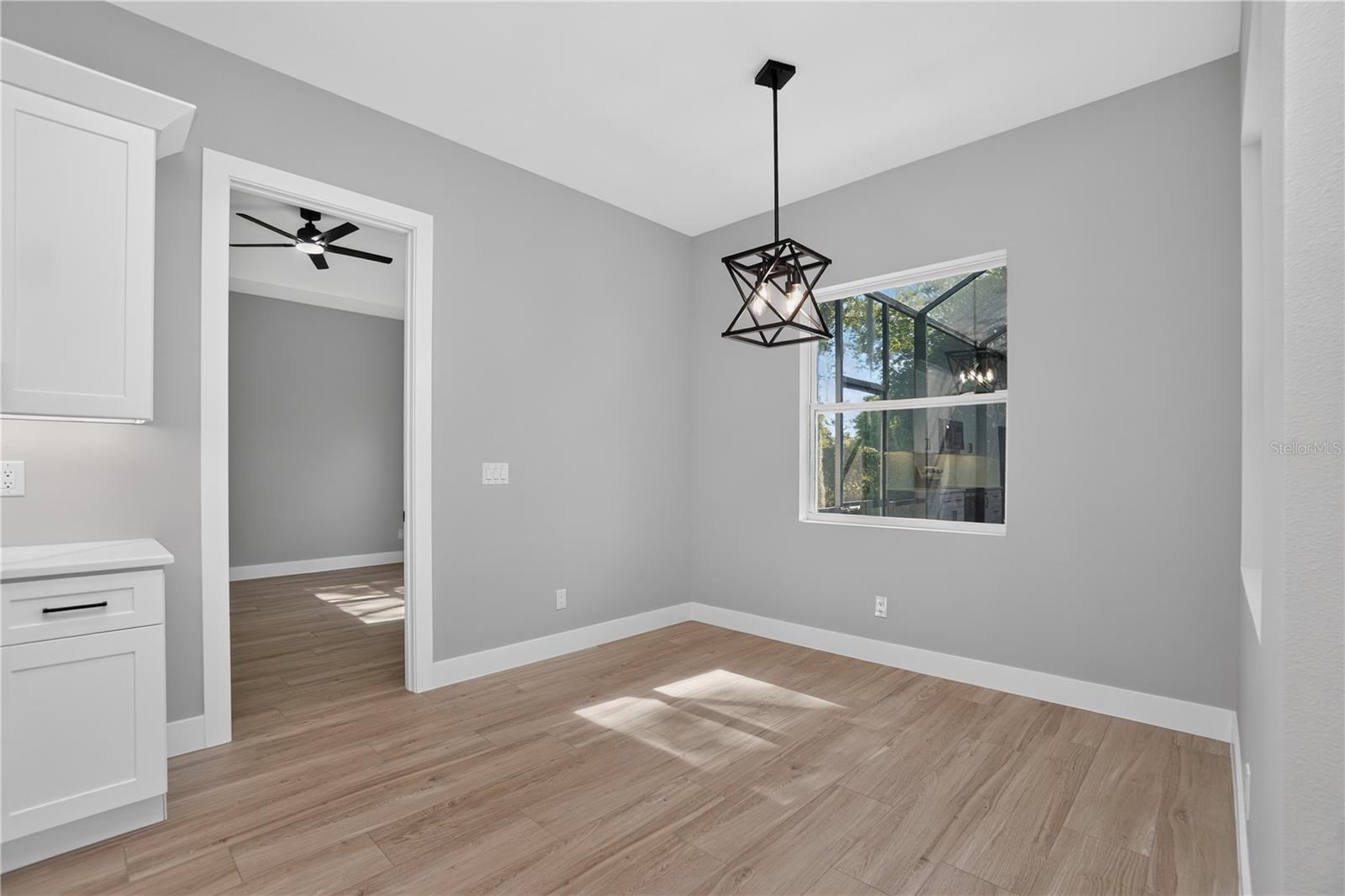 1392 NEW LONDON ST — photo 27