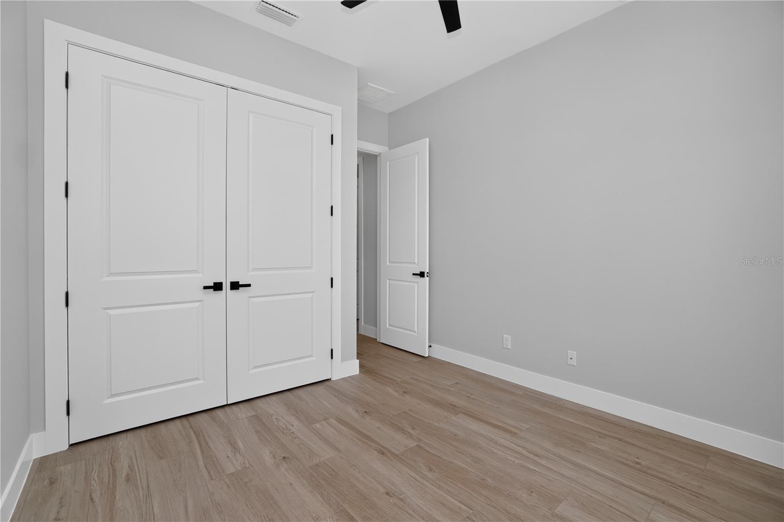 1392 NEW LONDON ST — photo 28