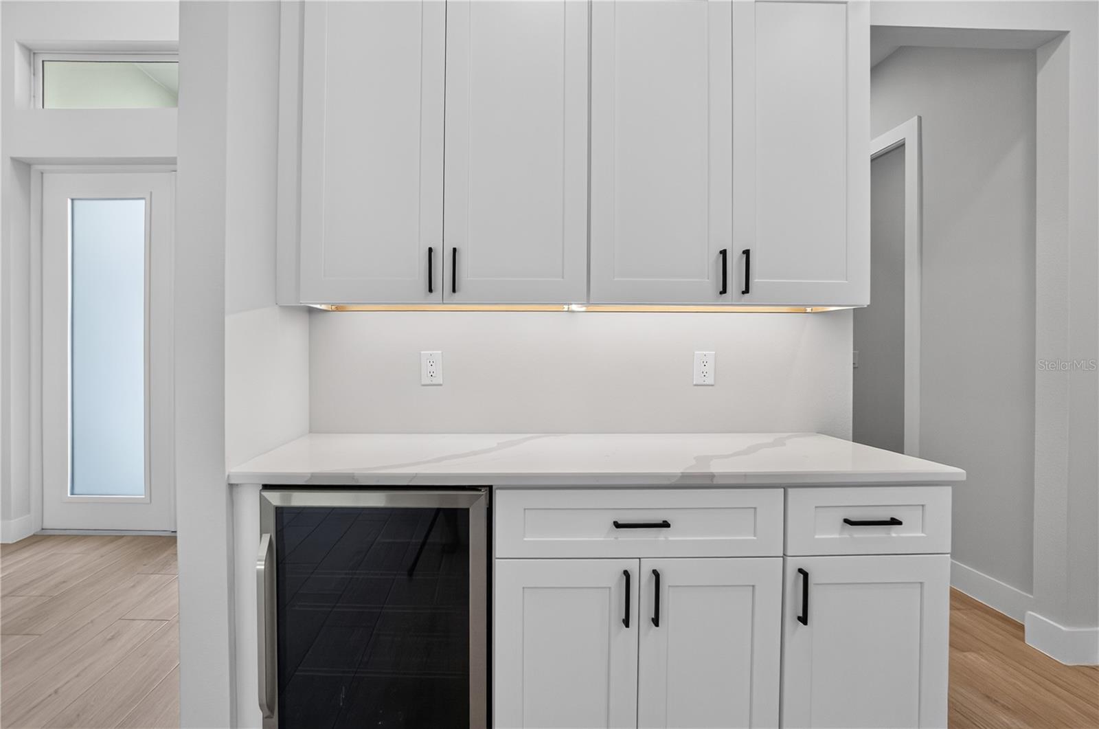 1392 NEW LONDON ST — photo 16