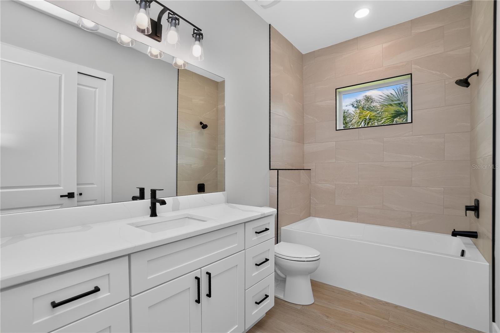 1392 NEW LONDON ST — photo 33