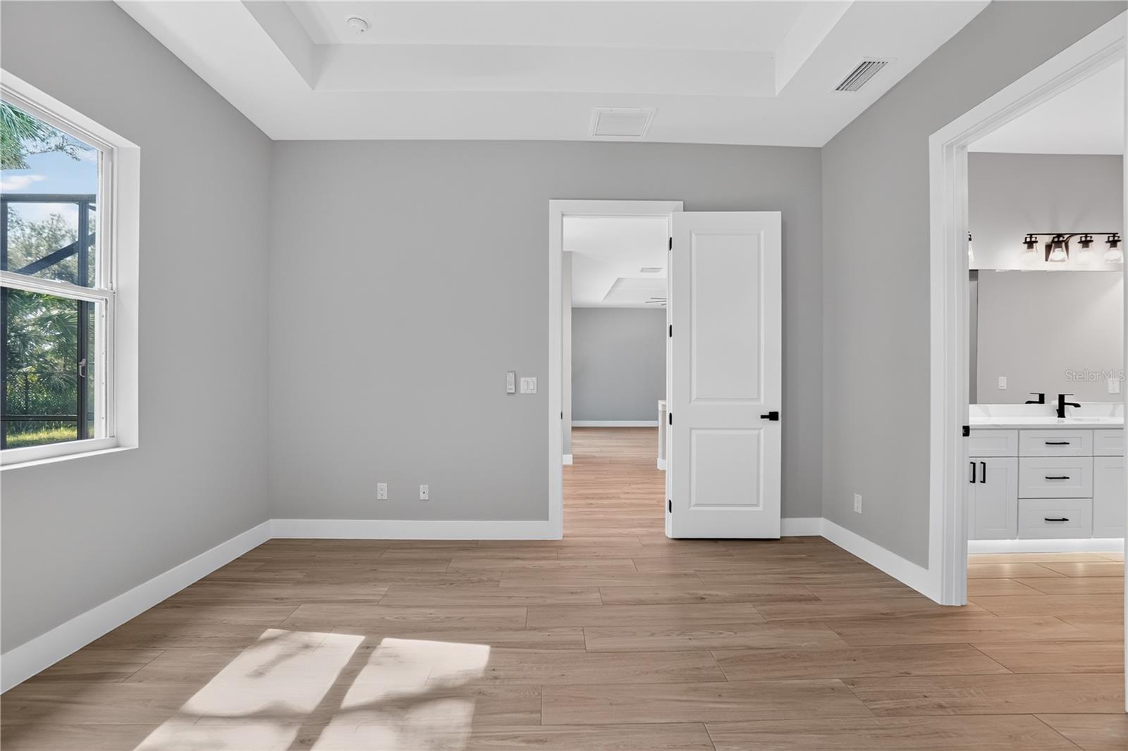 1392 NEW LONDON ST — photo 19