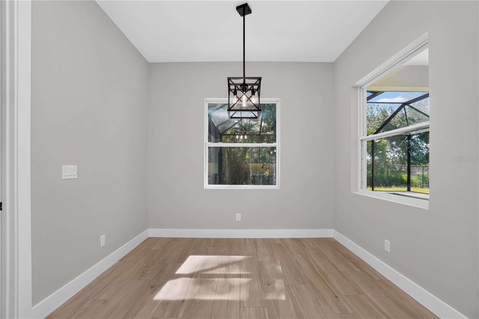 1392 NEW LONDON ST — photo 29
