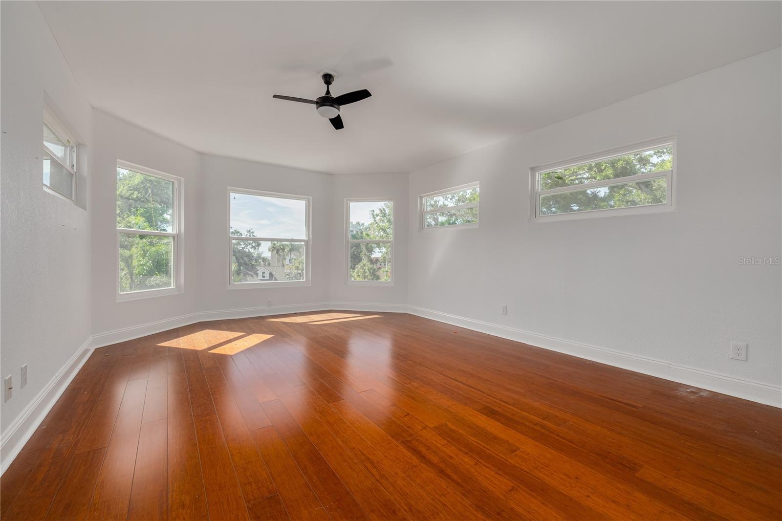 874 SERPENTINE DR S — photo 49