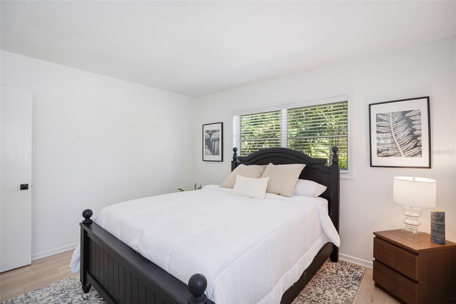 2482 WISTERIA ST — photo 29