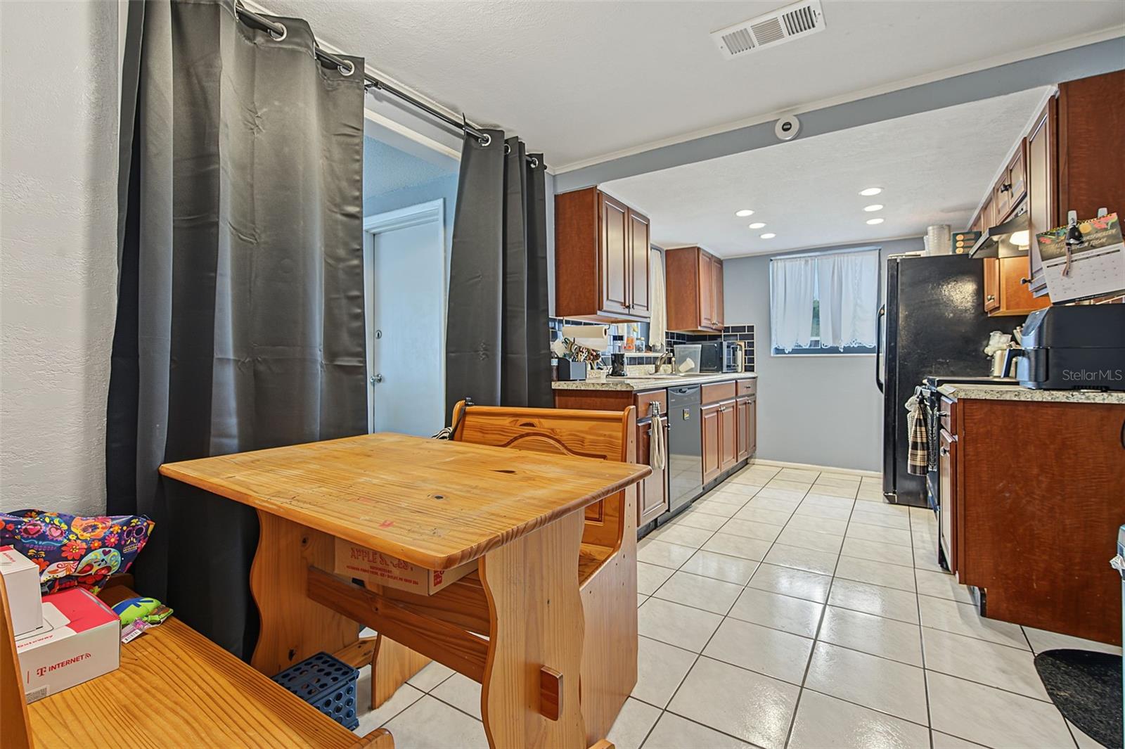 7234 ASHWOOD DR — photo 14