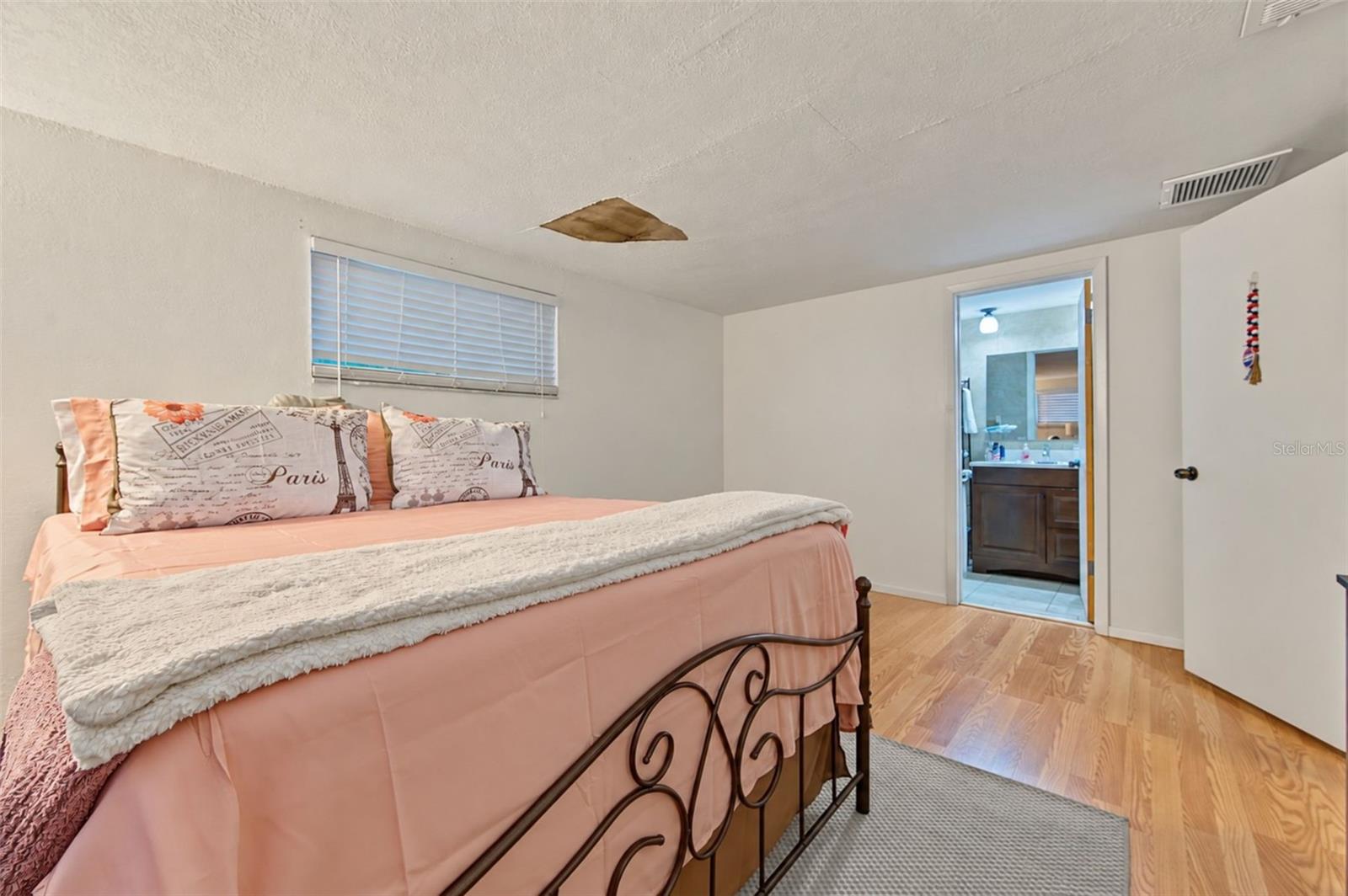 7234 ASHWOOD DR — photo 16