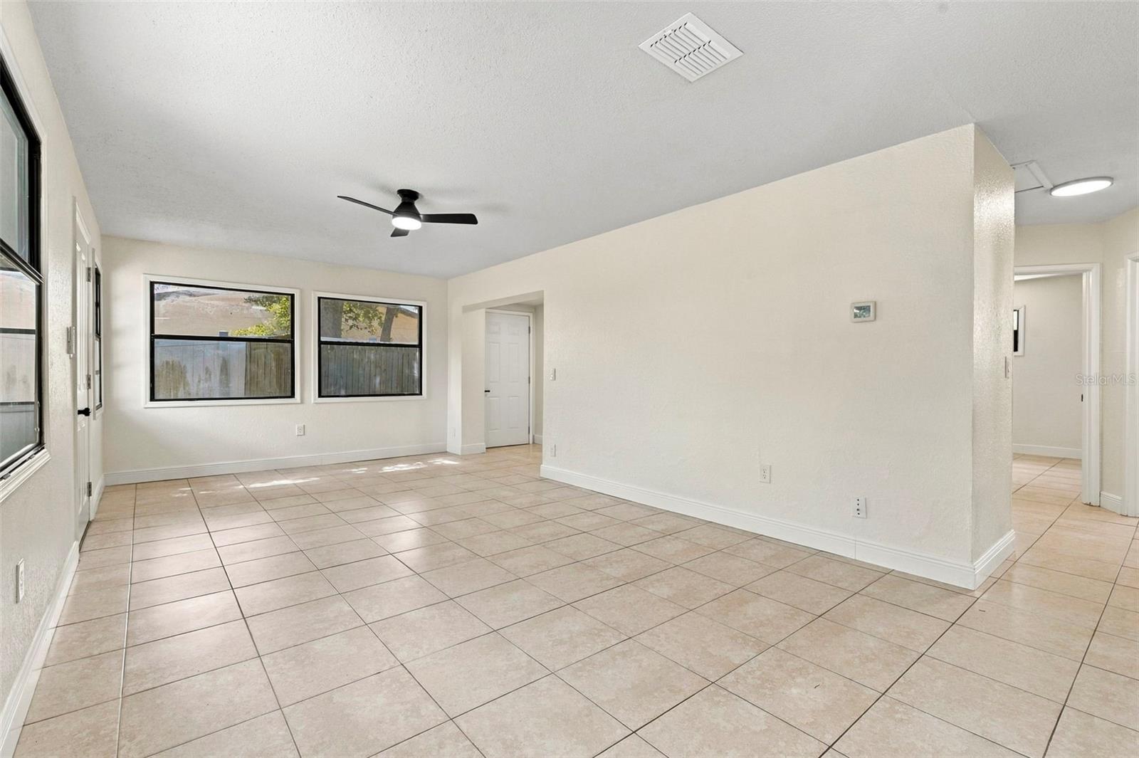 8862 ROBIN RD — photo 13