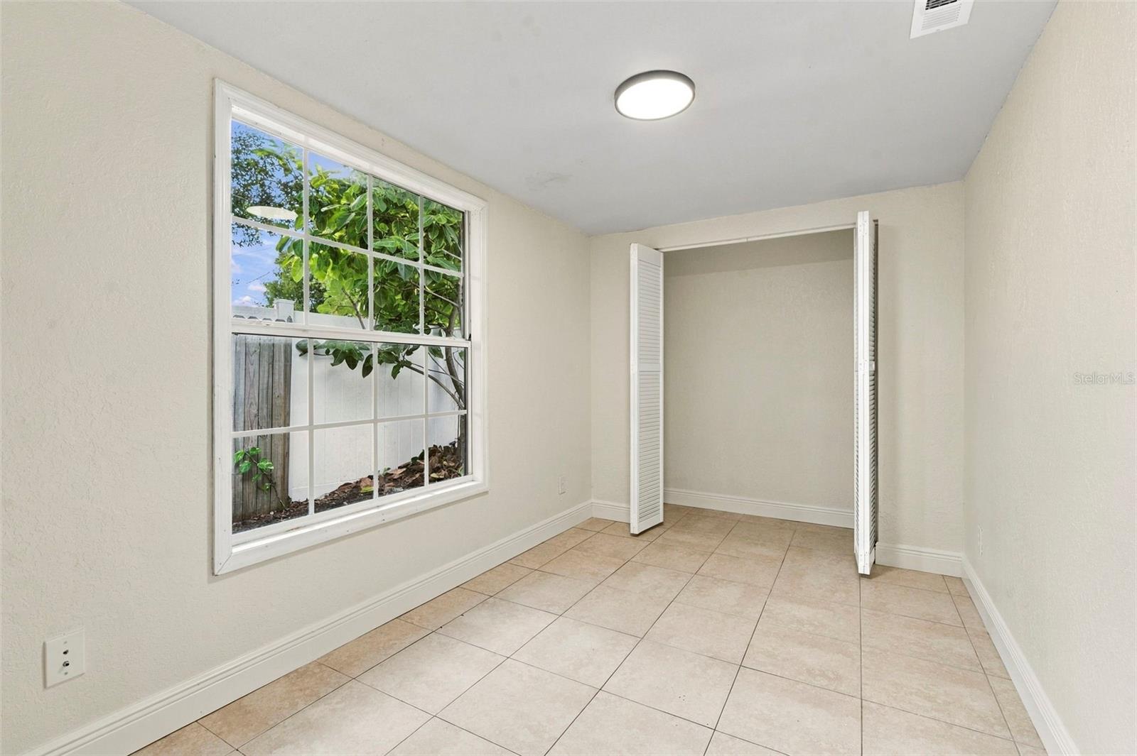 8862 ROBIN RD — photo 34