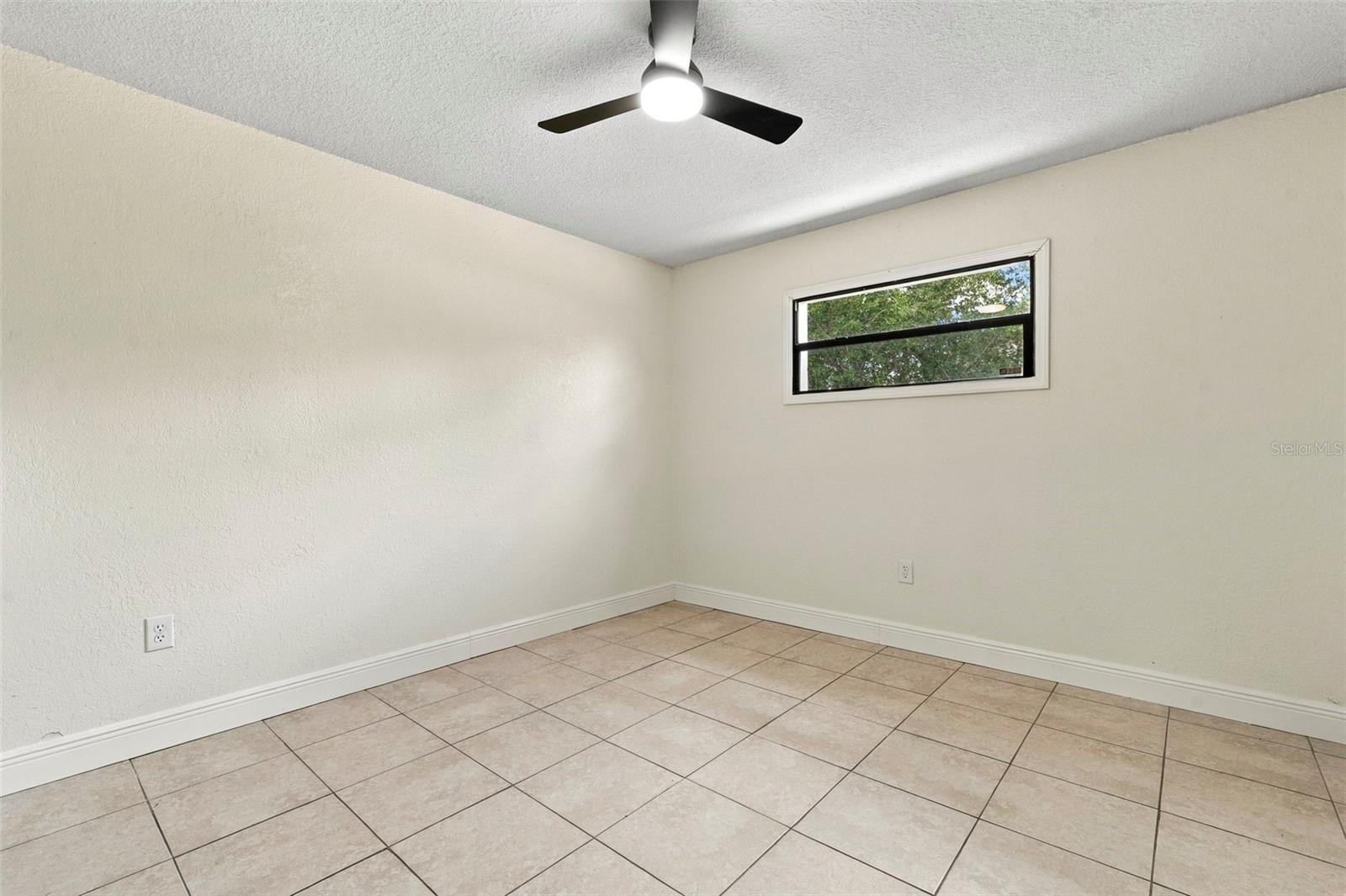 8862 ROBIN RD — photo 29