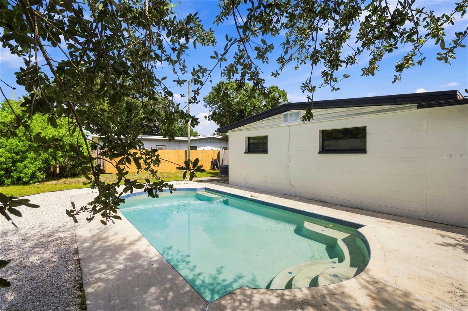 8862 ROBIN RD — photo 39