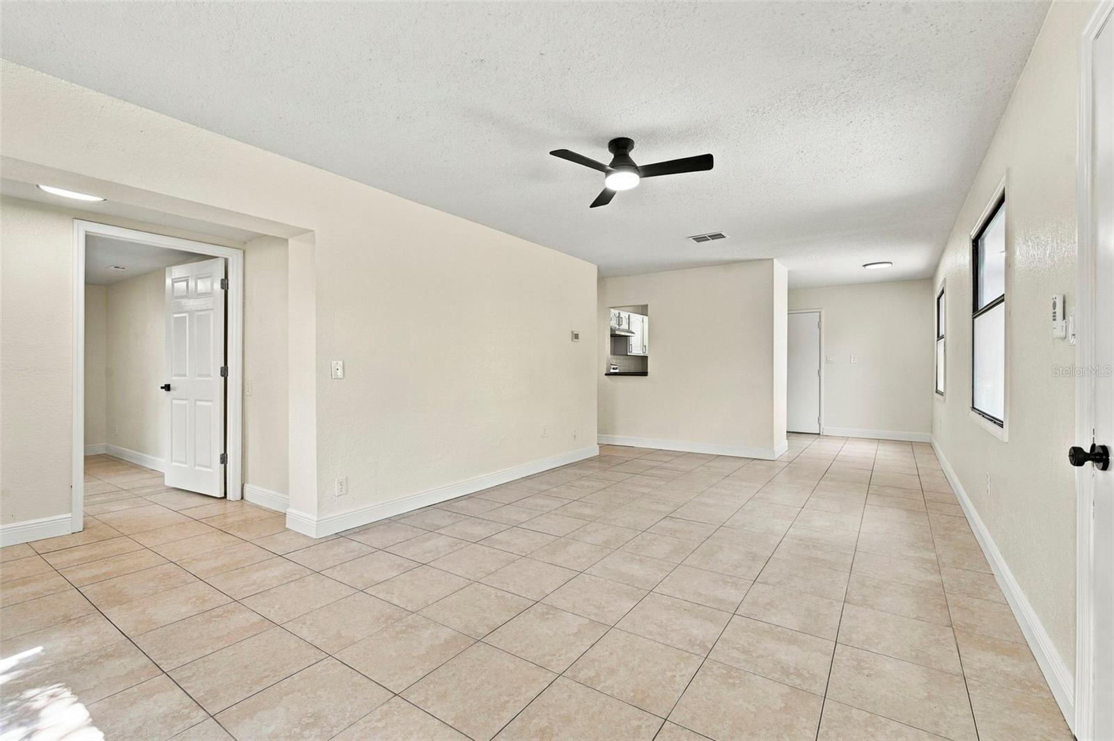8862 ROBIN RD — photo 10